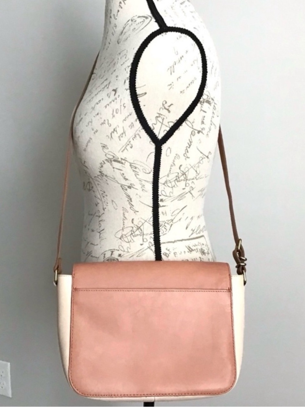 Madewell Peach and Cream Leather Crossbody with Gold-Tone Clasp - Picture 6 of 15